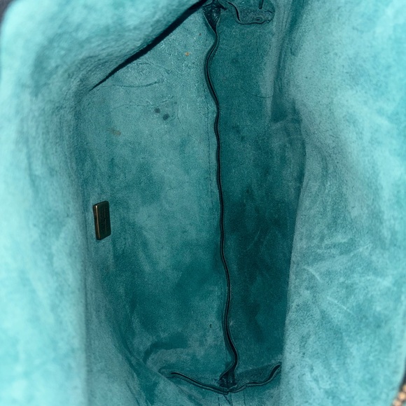 Portland Leather A/P Large Slouchy Shoulder Bag - Picture 6 of 6